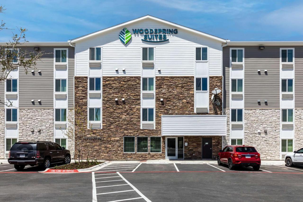 Woodspring Round Rock-austin North Hotel 2*